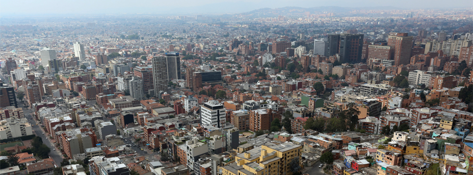 APLICACIÓN DE CRITERIOS ECOLÓGICOS EN AMÉRICA LATINA: UN EDIFICIO POR VEZ